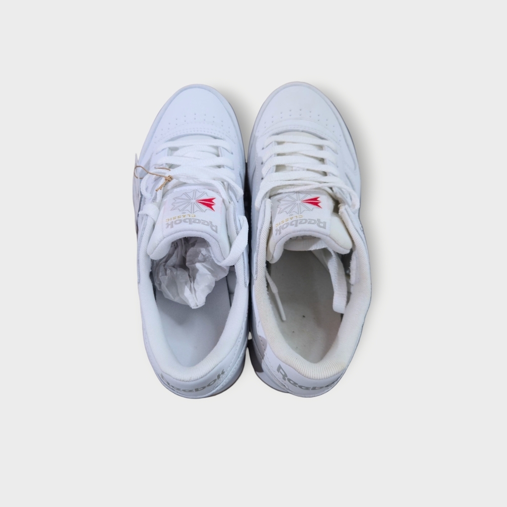 Reebok Women’s Classic Leather White/Gum GY0956 – Size 7.5 – NEW With Box *Read - Picture 3 of 10